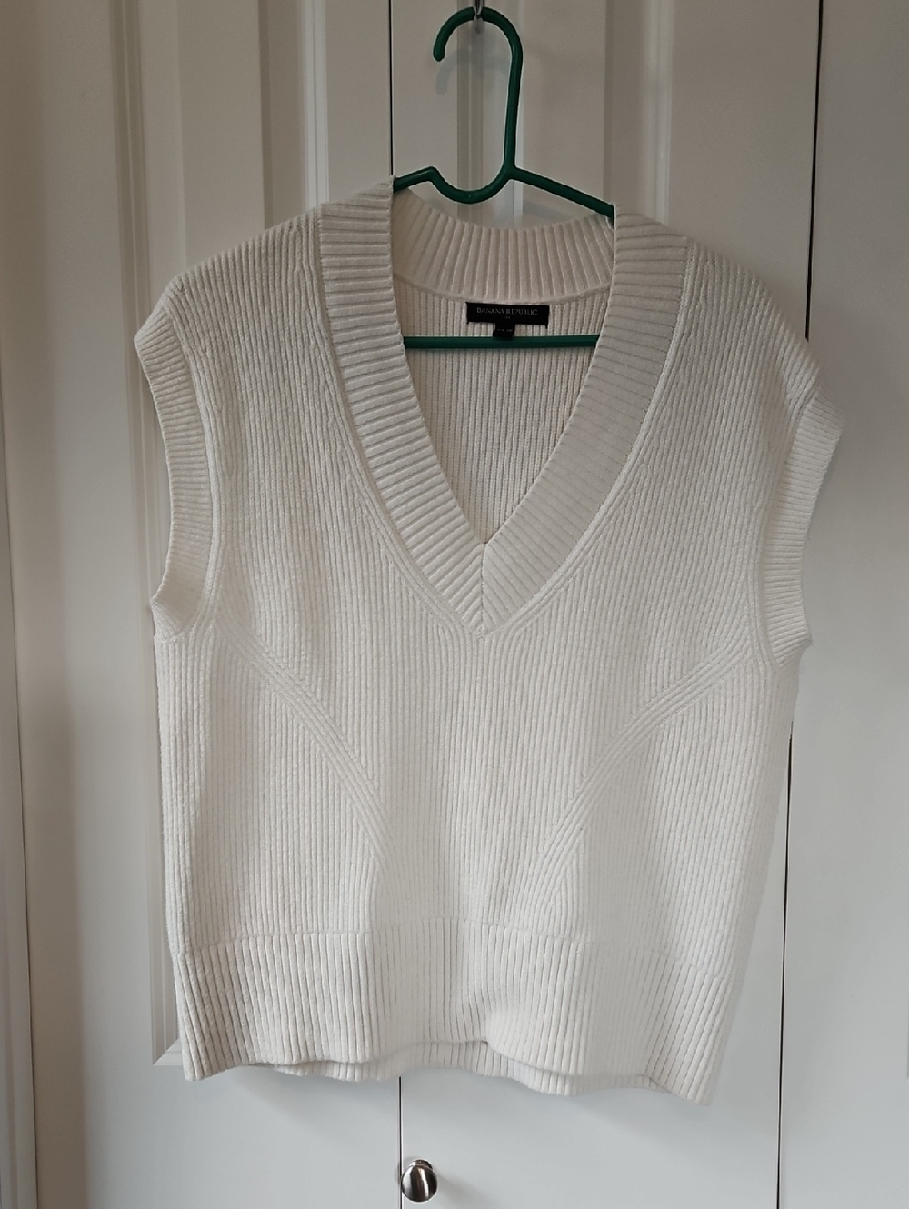 BR SWEATER VEST